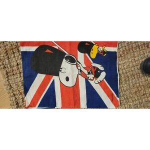 1960's Snoopy British Guard Union Jack Tea Towel Flag Schulz 27 x 19 In
